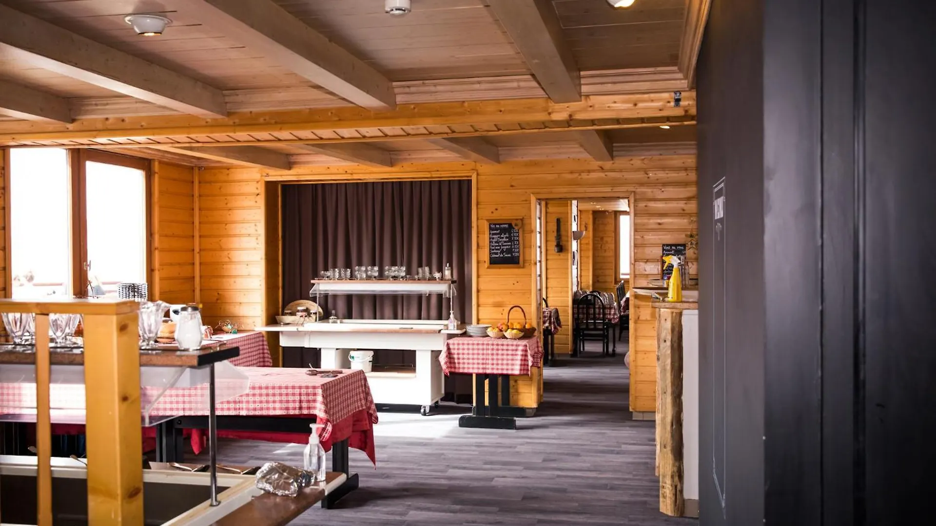 Hotel Emeraude Peisey-Nancroix 3*,