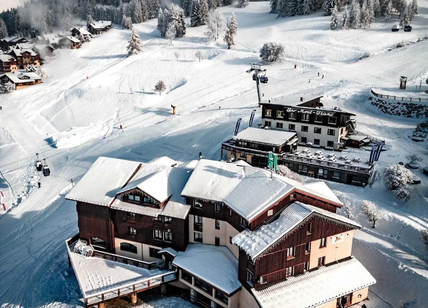 Hotel Emeraude Peisey-Nancroix
