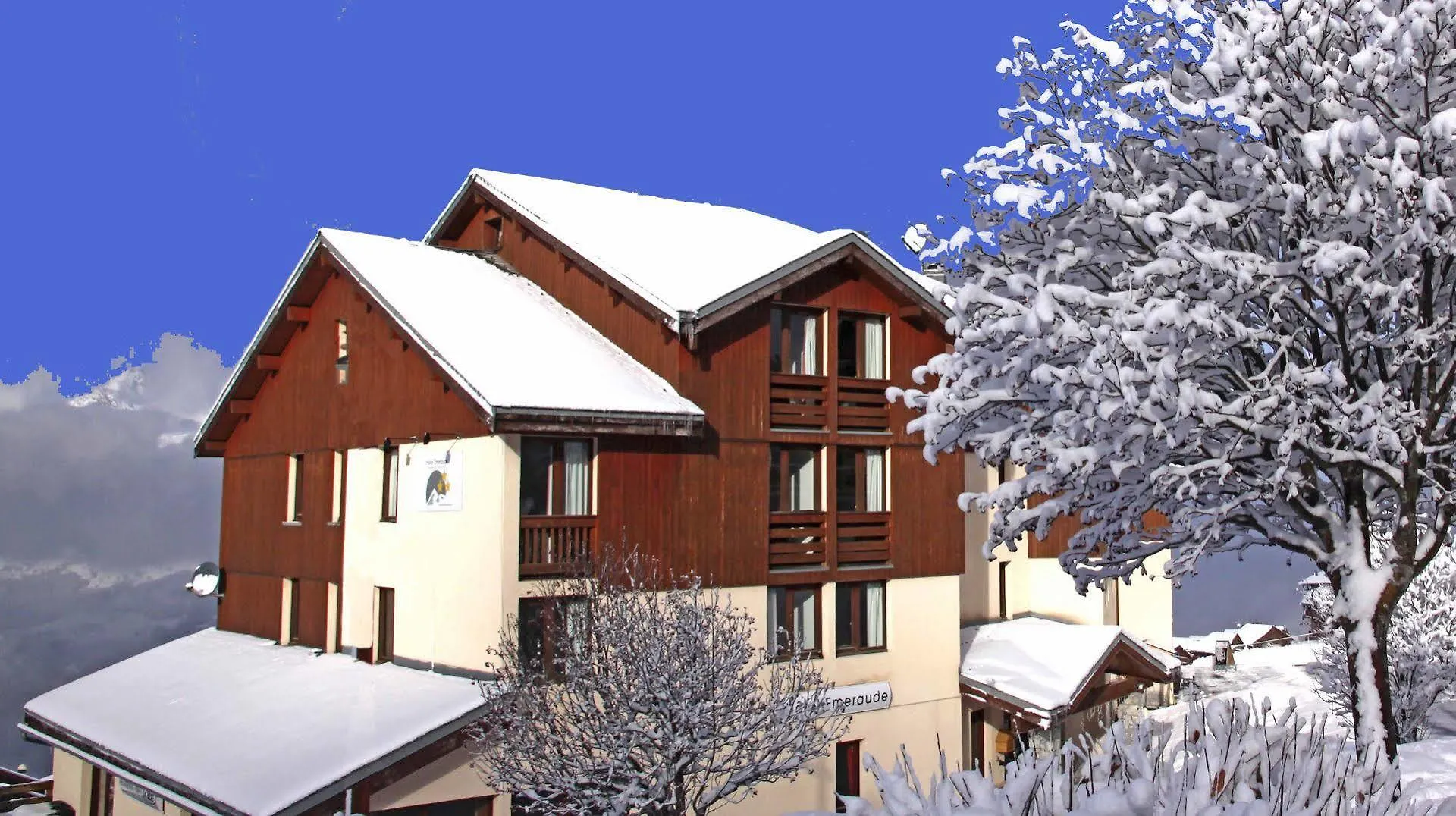 Hotel Emeraude Peisey-Nancroix